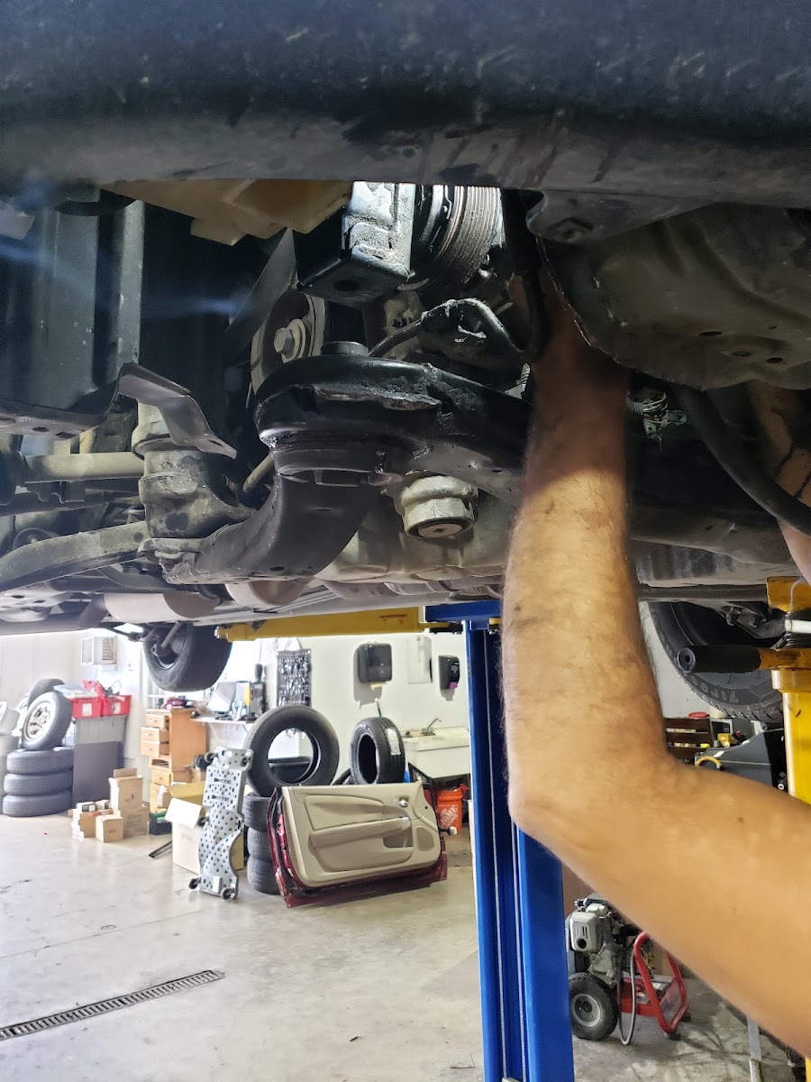 Get way auto car service and tire LLC